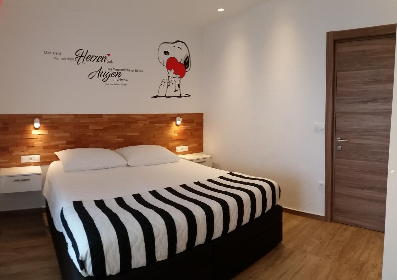 Apartments Ursic Mb Brela Exterior foto